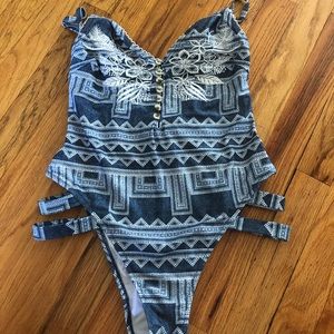 One piece bathing suite
